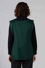 Load image into Gallery viewer, Uncommon Threads Hunter Green Cobbler Apron (2 Pockets)