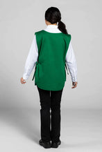 Load image into Gallery viewer, Uncommon Threads Kelly Green Cobbler Apron (2 Pockets)