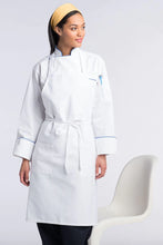 Load image into Gallery viewer, Uncommon Threads White Bib Apron (3 Patch Pocket)